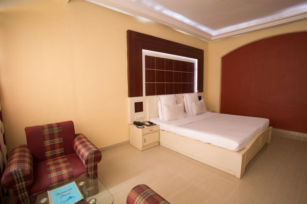 Silver Sands Beach Resort Colva Exteriör bild