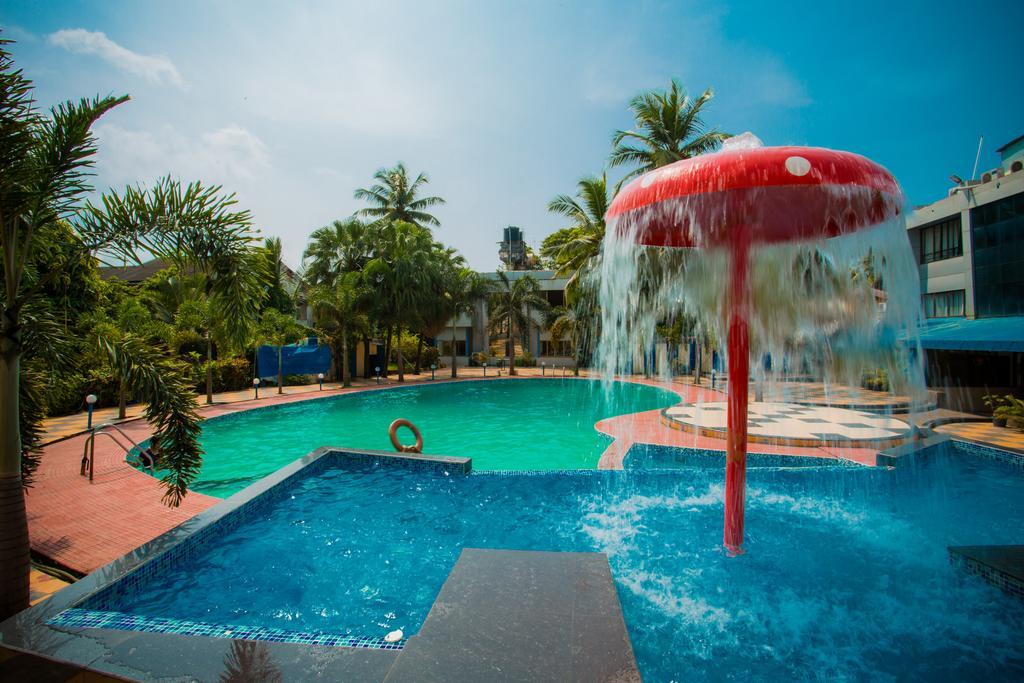 Silver Sands Beach Resort Colva Exteriör bild