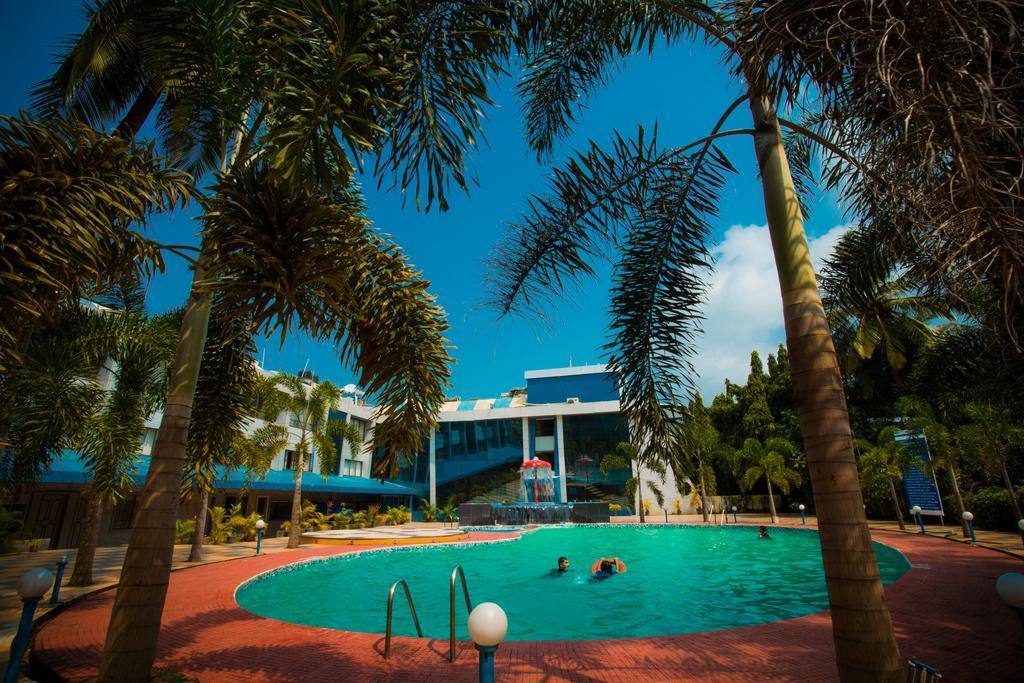 Silver Sands Beach Resort Colva Exteriör bild