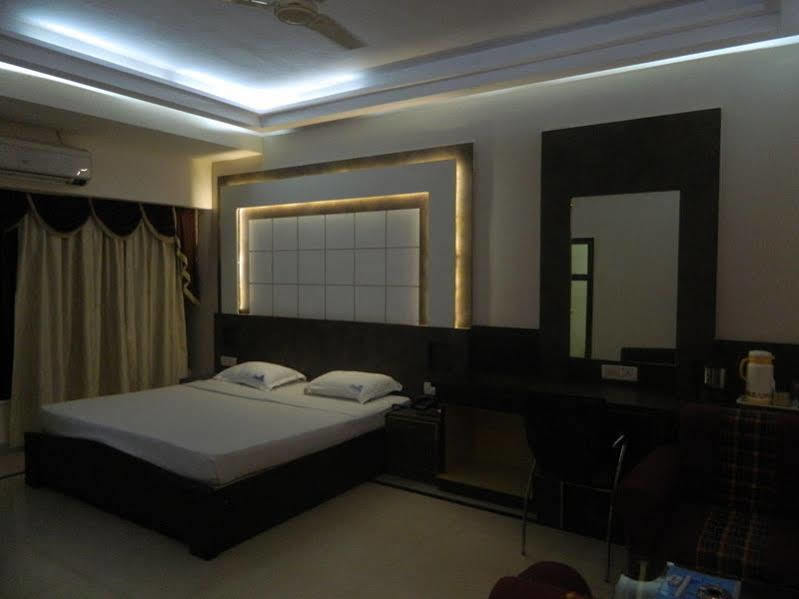 Silver Sands Beach Resort Colva Exteriör bild