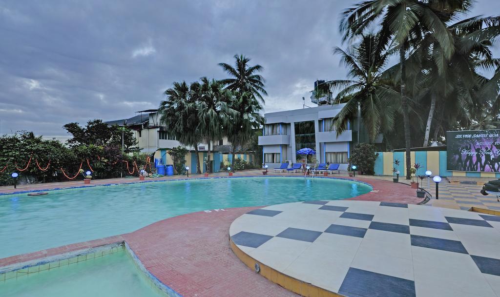 Silver Sands Beach Resort Colva Exteriör bild